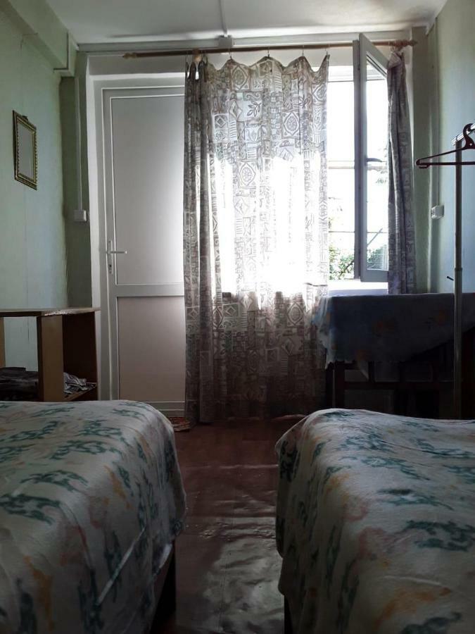 Zeleniy Dvorik Guest House New Athos Exterior foto